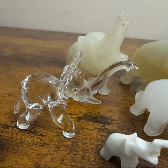 Vintage Natural Onyx Hand Carved Elephant Figures. Cream white home decor 8 lots - Picture 5 of 9